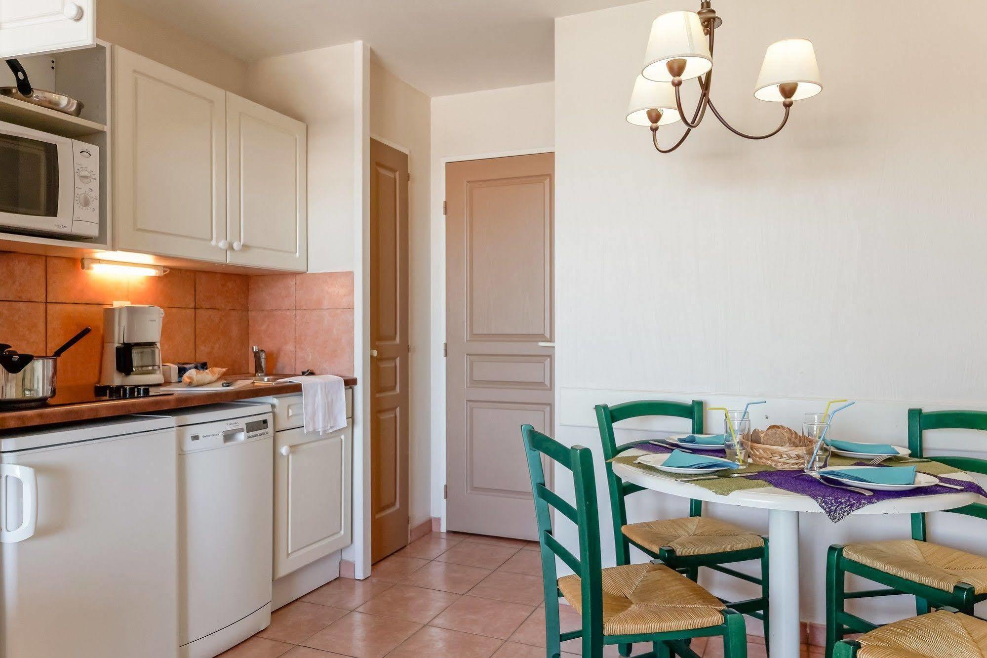 Les Rivages - Appartement Vue Mer Imprenable-Piscine Six-Fours-les-Plages Dış mekan fotoğraf